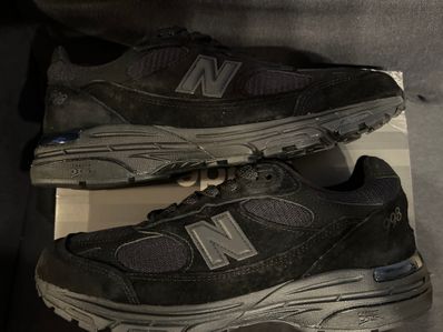 New Balance 993 "Triple Black"