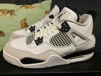 Nike GS Air Jordan 4 "Military Black"