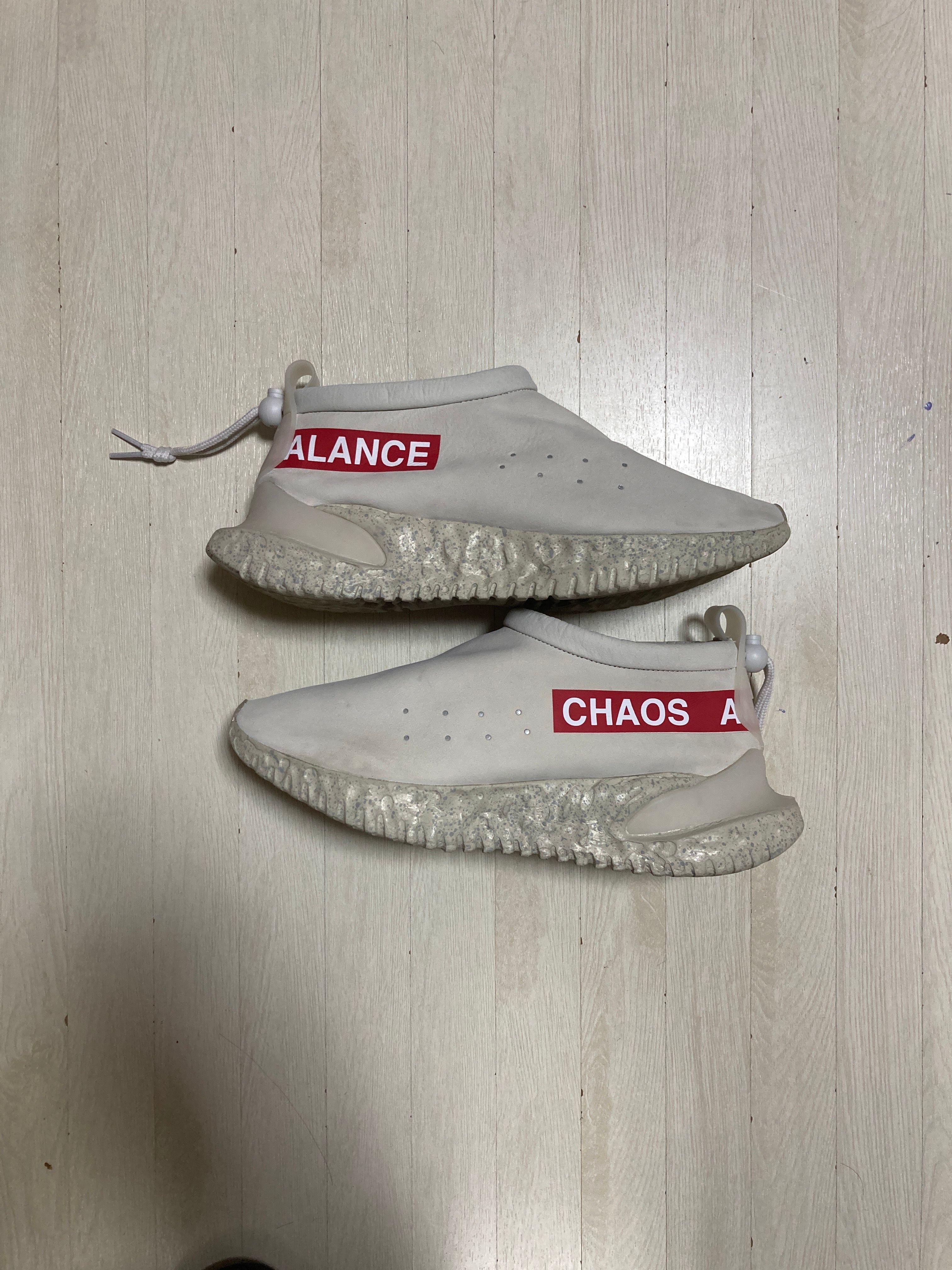 UNDERCOVER × Nike Moc Flow "Light Bone"