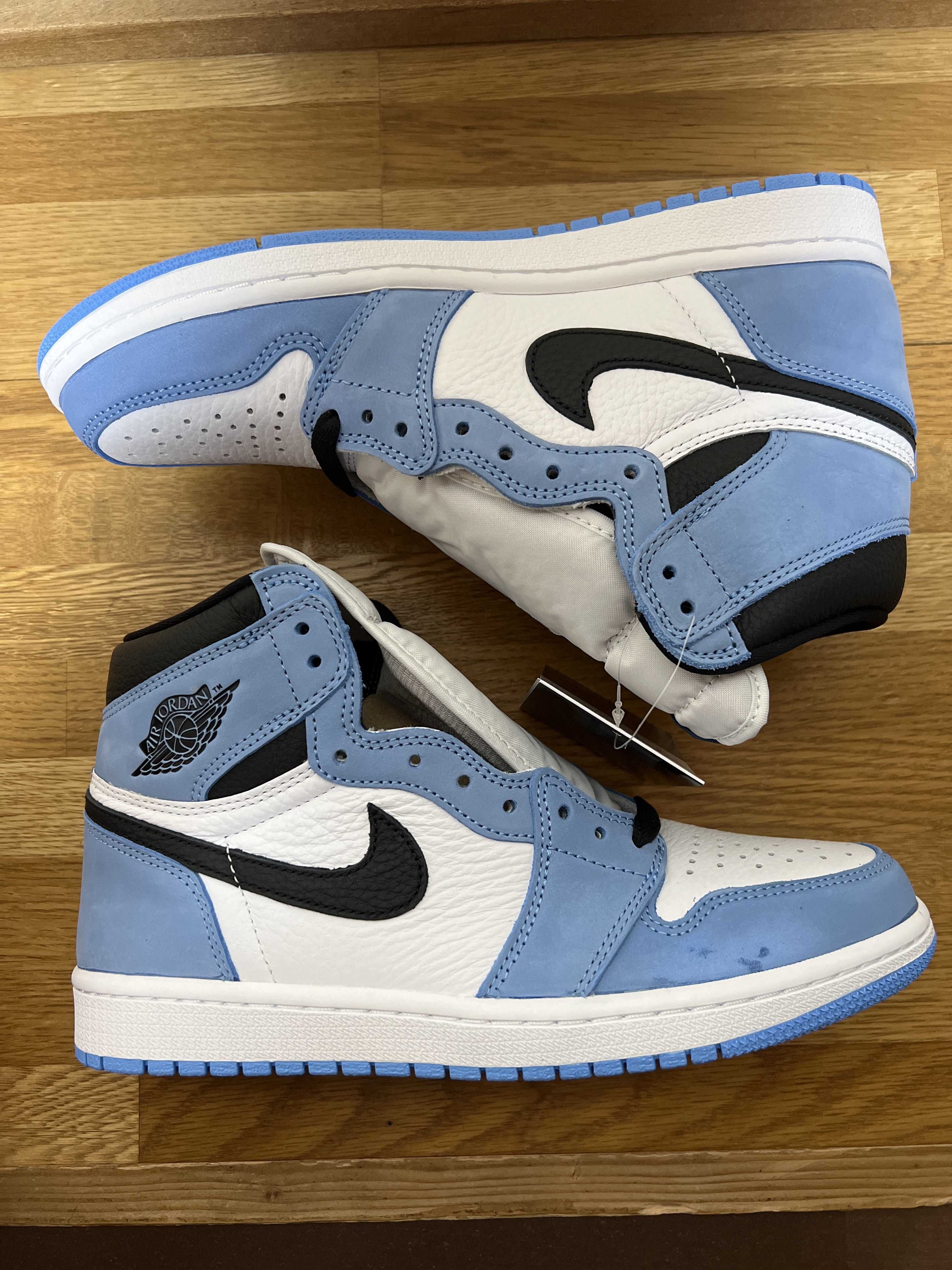 Nike Air Jordan 1 High OG "University Blue"
