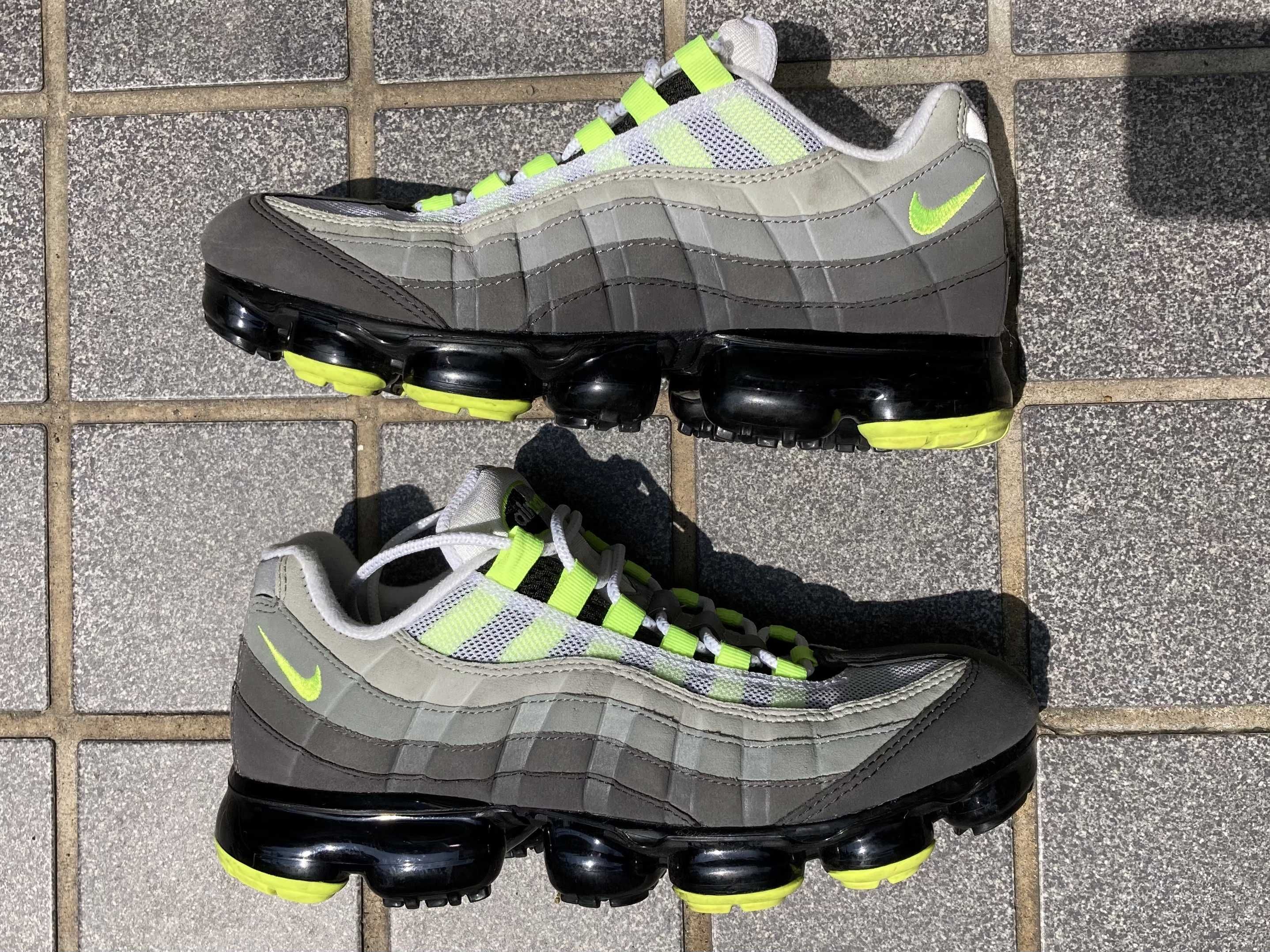 Nike Air Vapormax 95 "Neon"