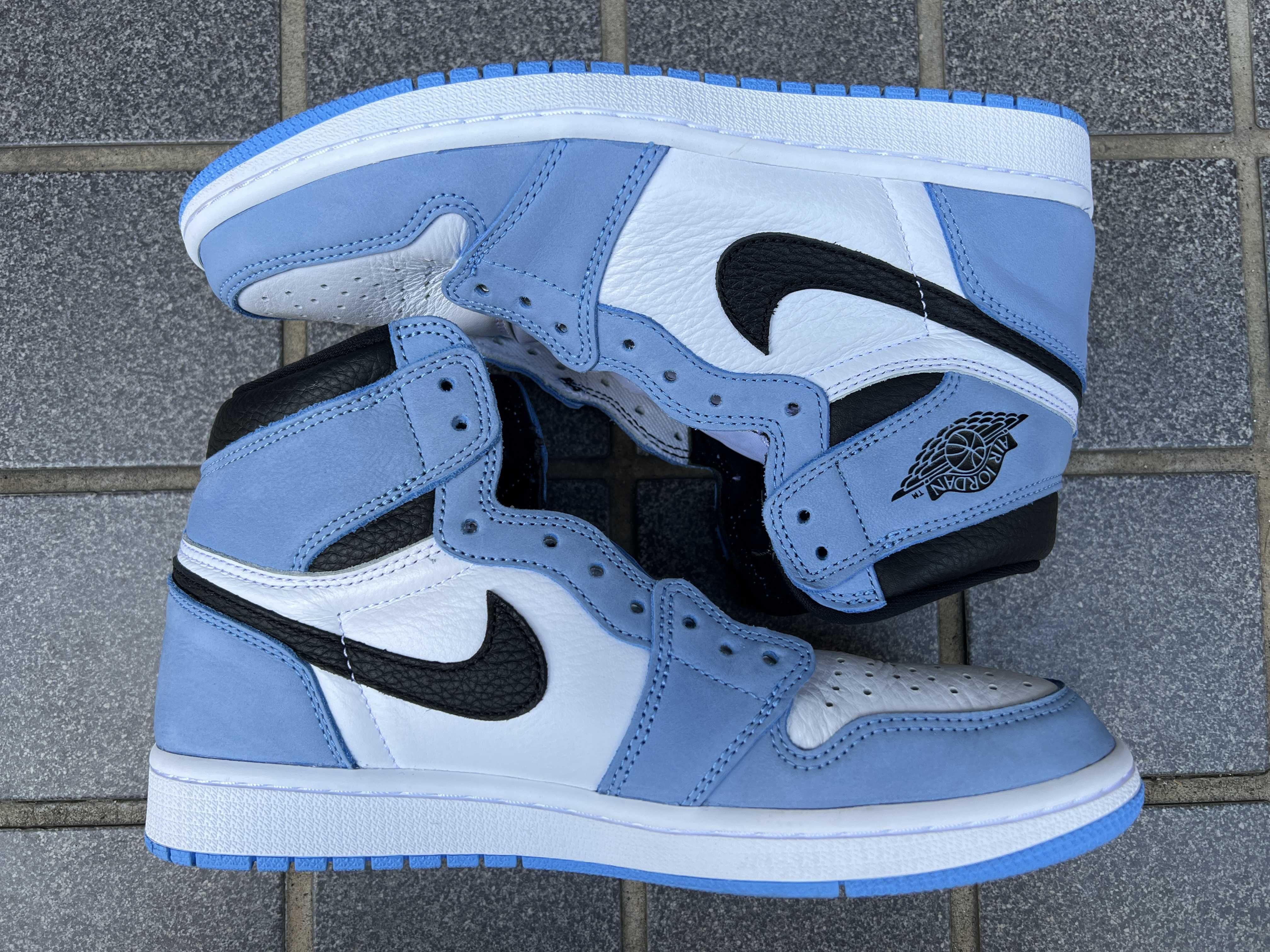 Nike Air Jordan 1 High OG "University Blue"