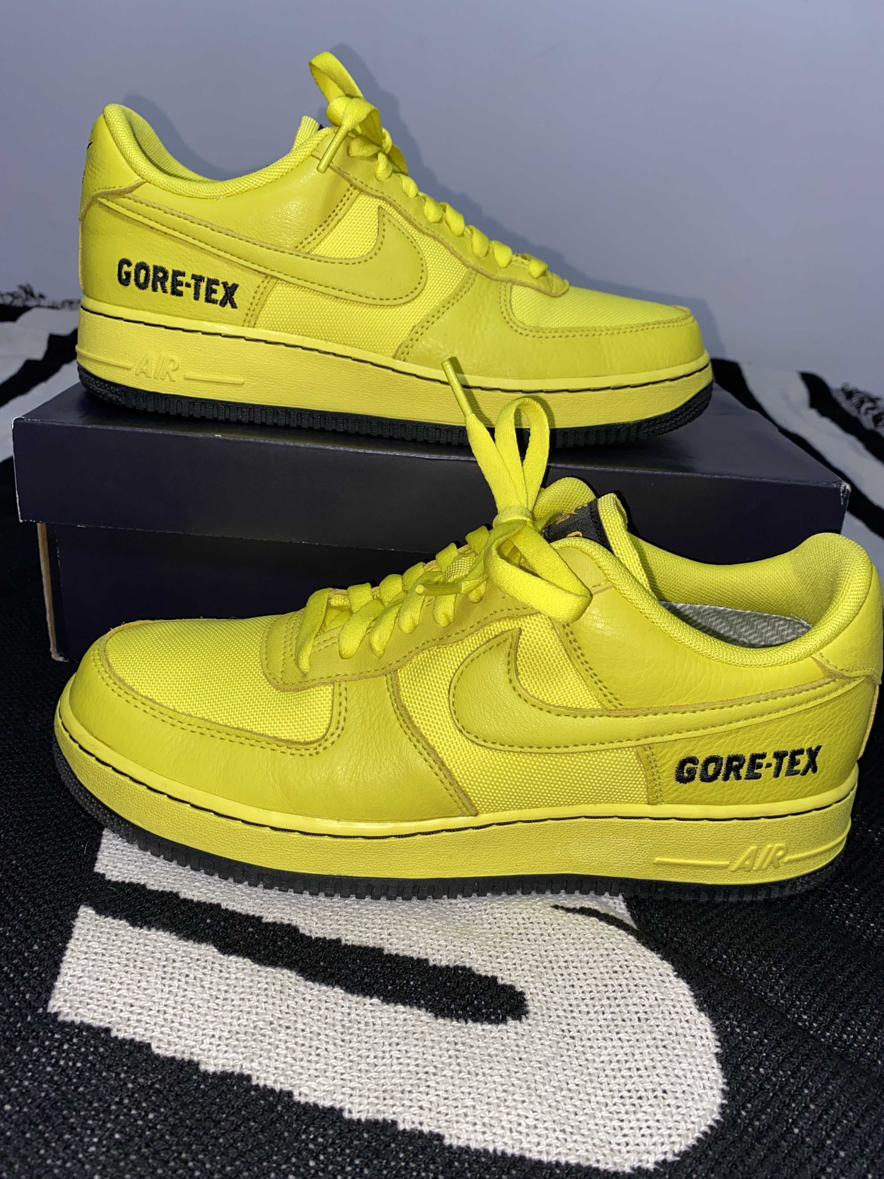Nike Air Force 1 Low Gore-Tex "Dynamic Yellow"