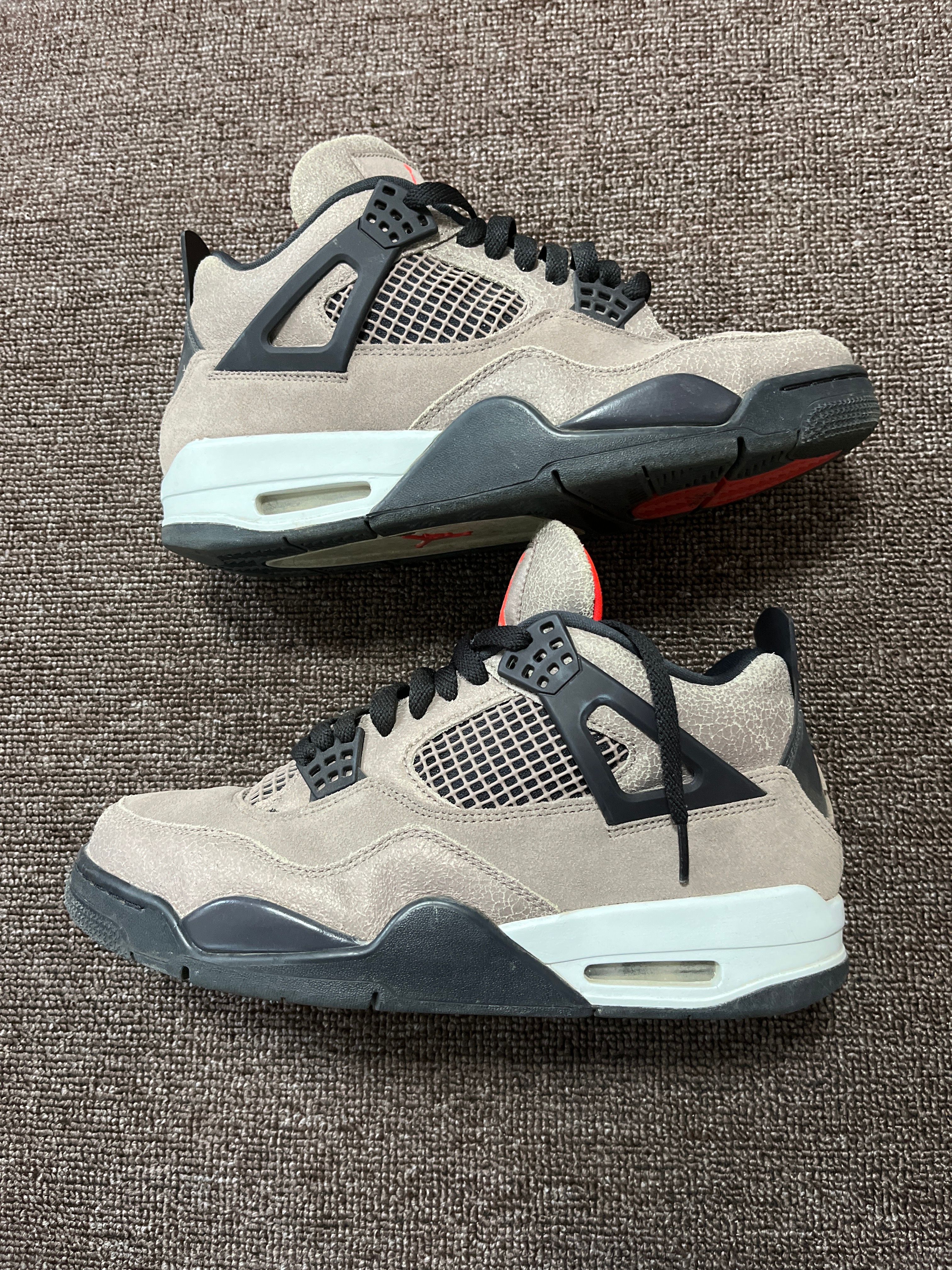 Nike Air Jordan 4 "Taupe Haze"   