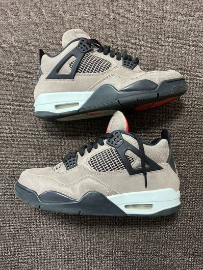Nike Air Jordan 4 "Taupe Haze"