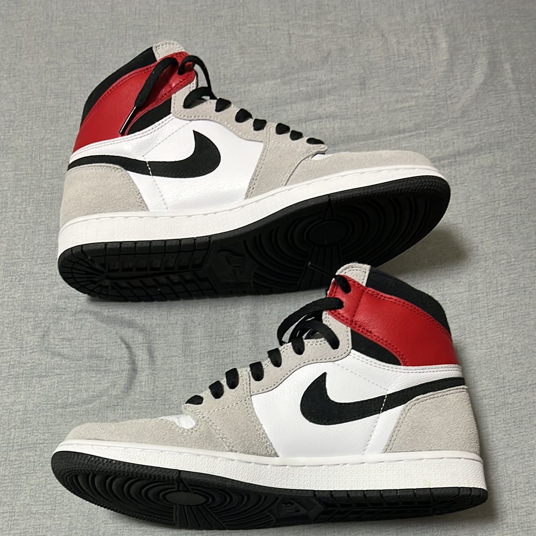 Nike Air Jordan 1 High OG "White/Black/Light Smoke Grey"