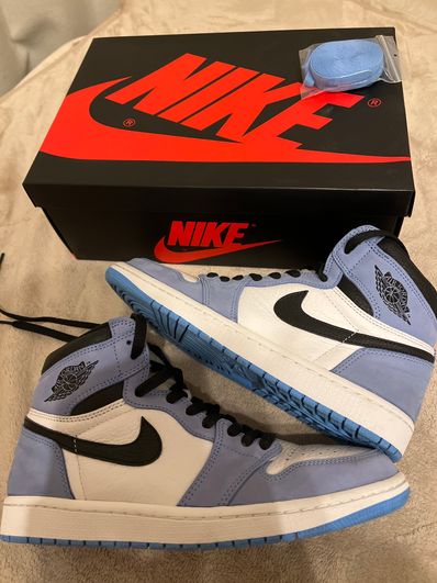 Nike Air Jordan 1 High OG "University Blue"