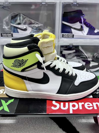 Nike Air Jordan 1 High OG "Volt Gold"
