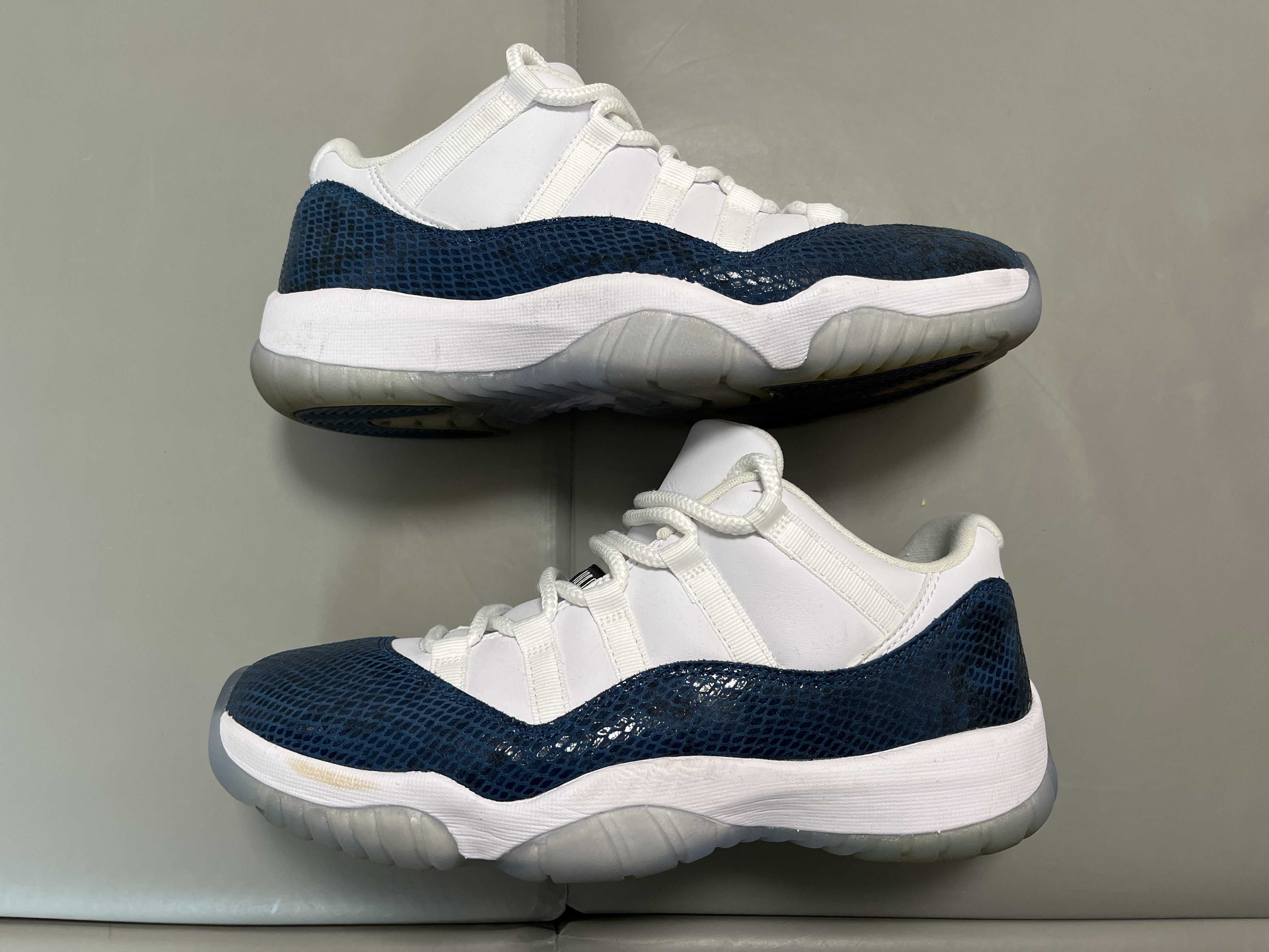 AIR JORDAN 11 LOW "SNAKESKIN"
