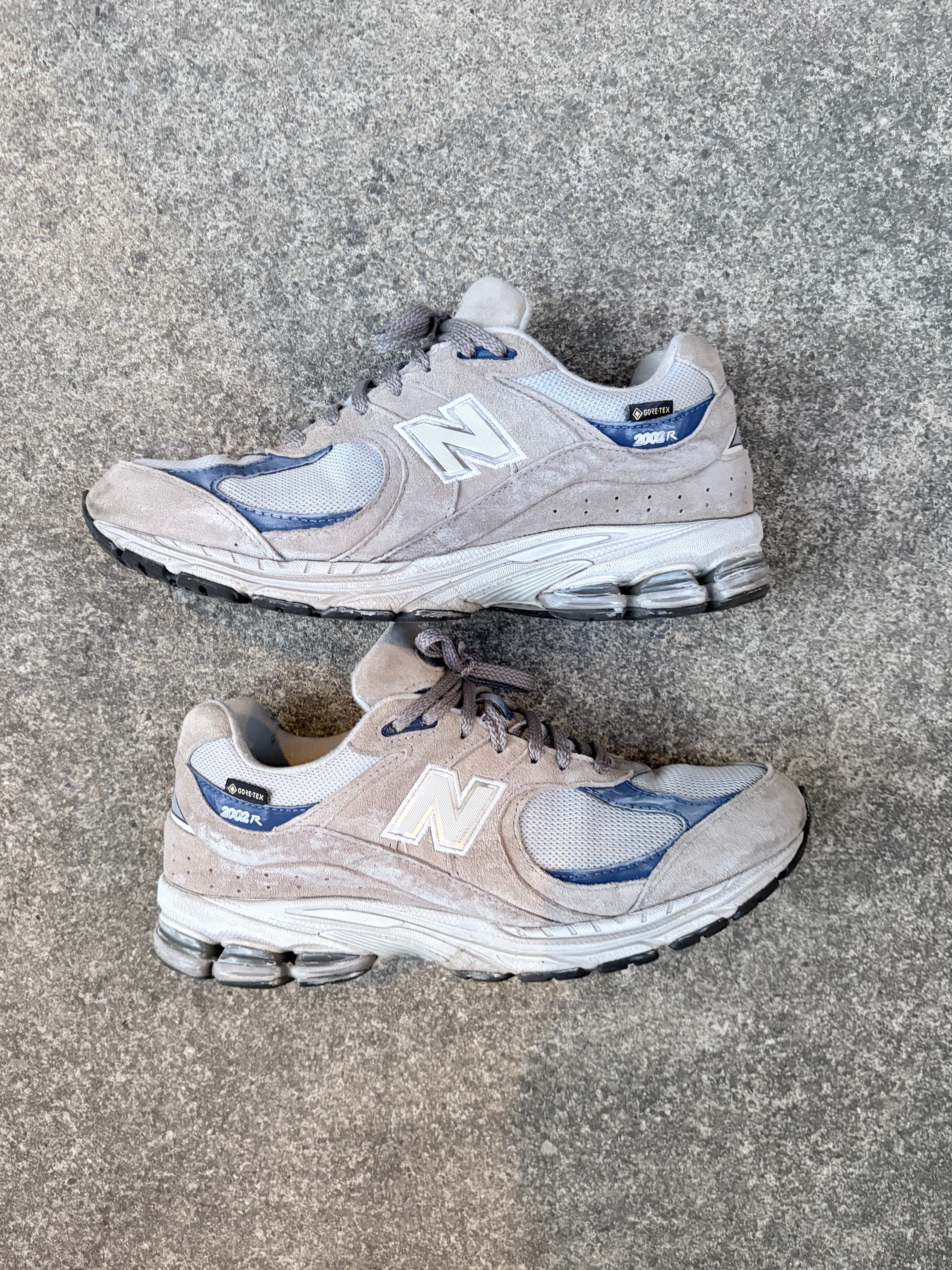 New Balance 2002R "Light Gray"