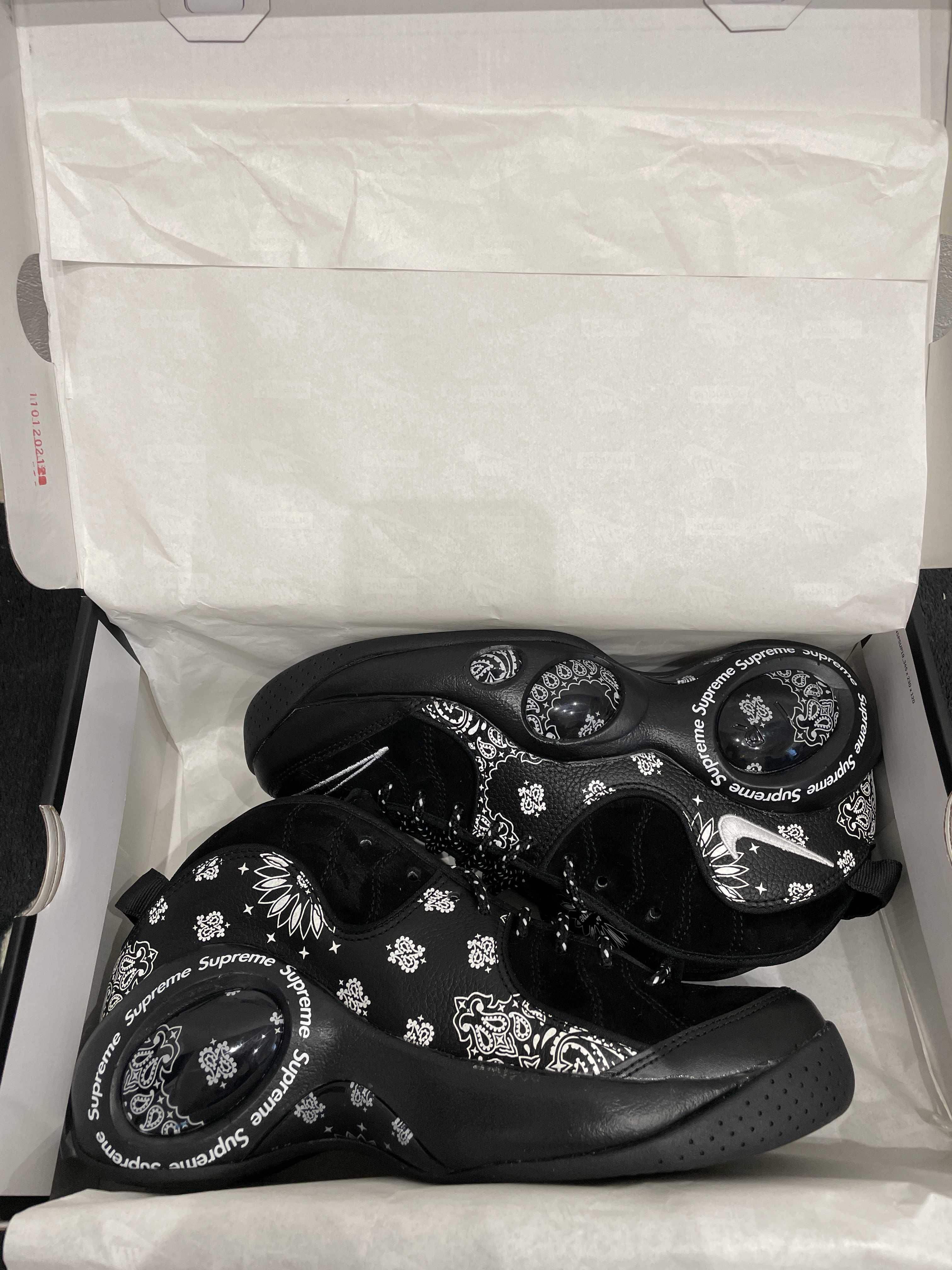 Supreme × Nike Air Zoom Flight 95 SP "Black/White"