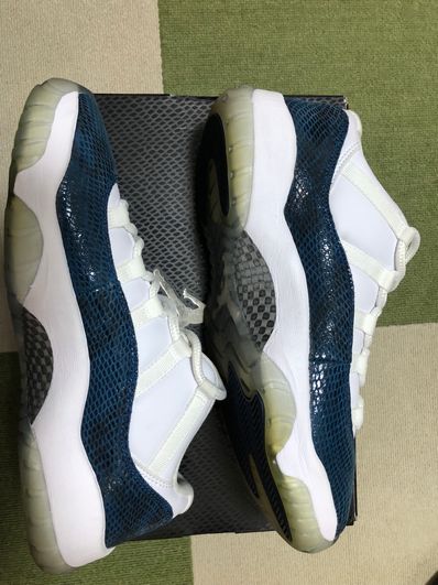 AIR JORDAN 11 LOW "SNAKESKIN"