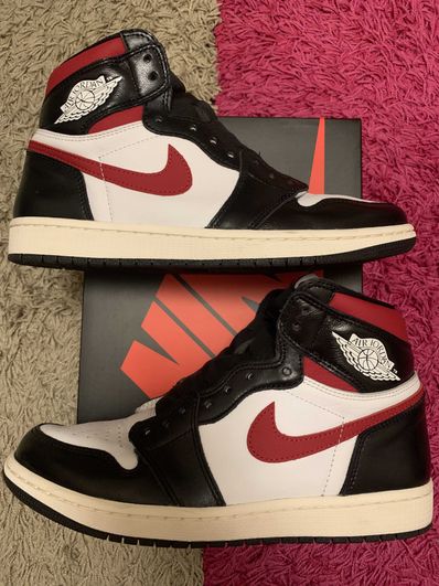 Nike Air Jordan 1 Retro High "Black/White/Sail/Gym Red"