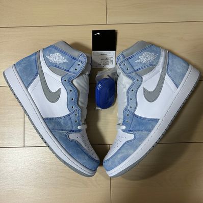 Nike Air Jordan 1 High OG "Hyper Royal"