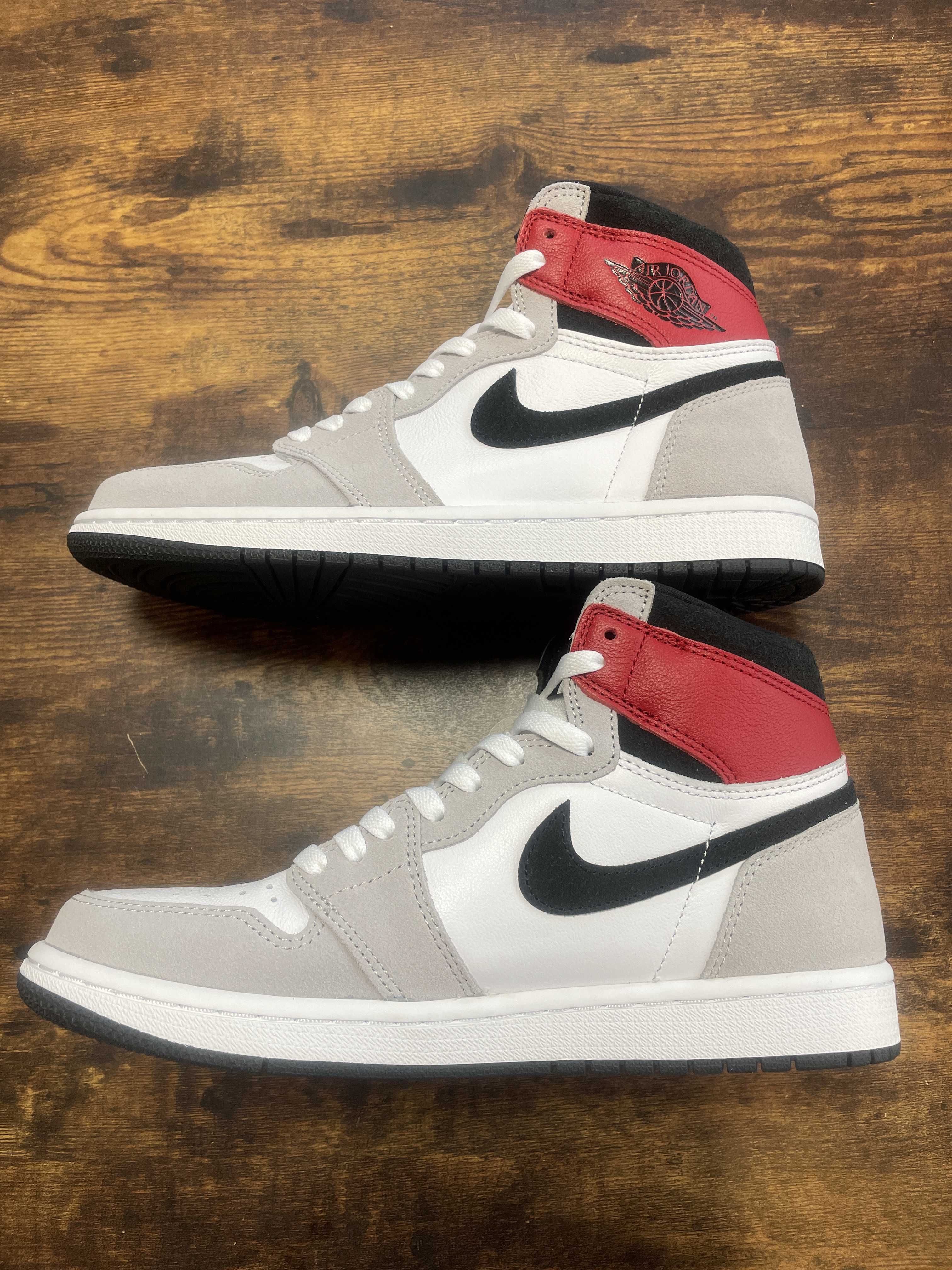 Nike Air Jordan 1 High OG "White/Black/Light Smoke Grey"