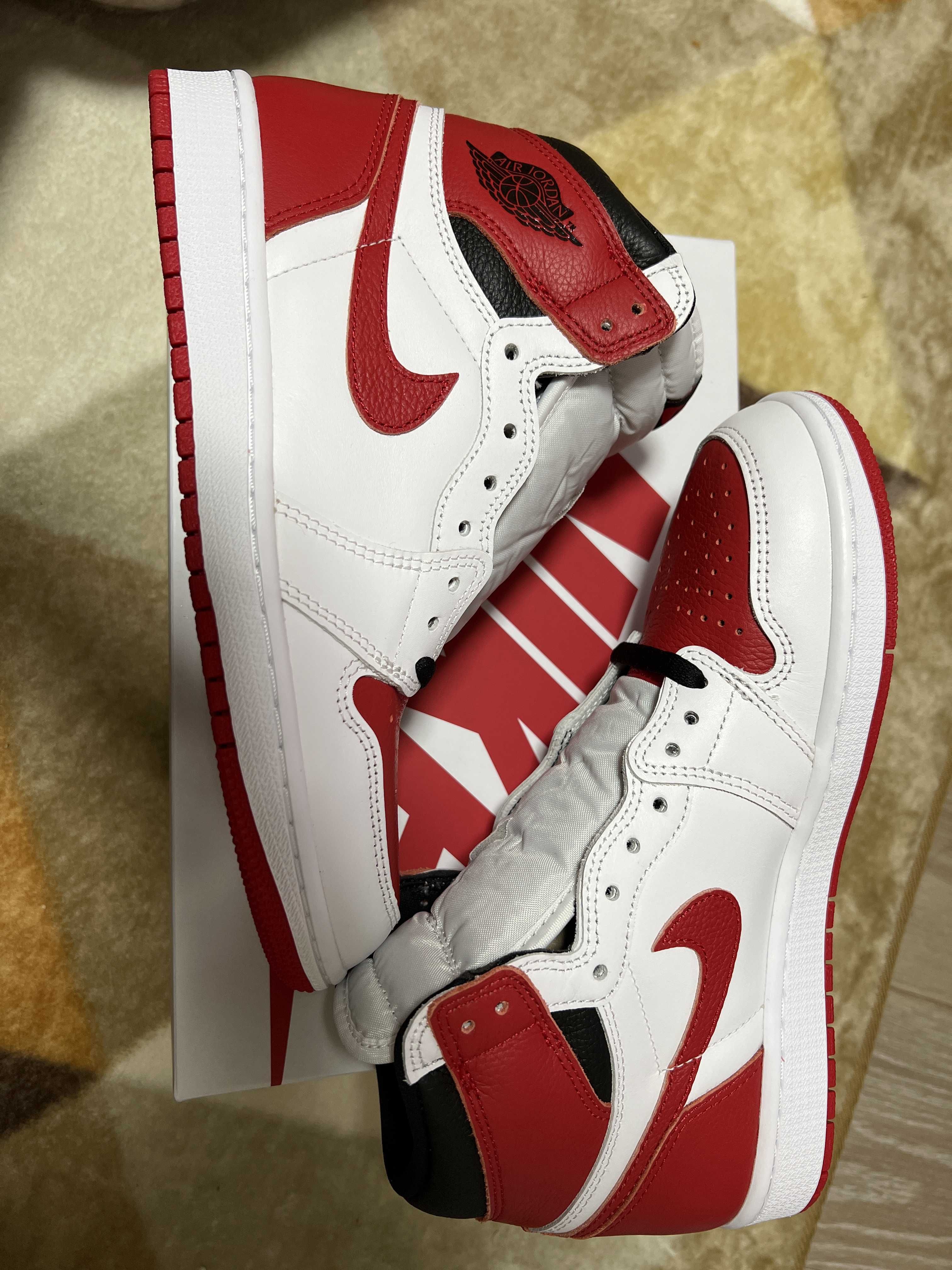 Nike Air Jordan 1 High OG "Heritage" 