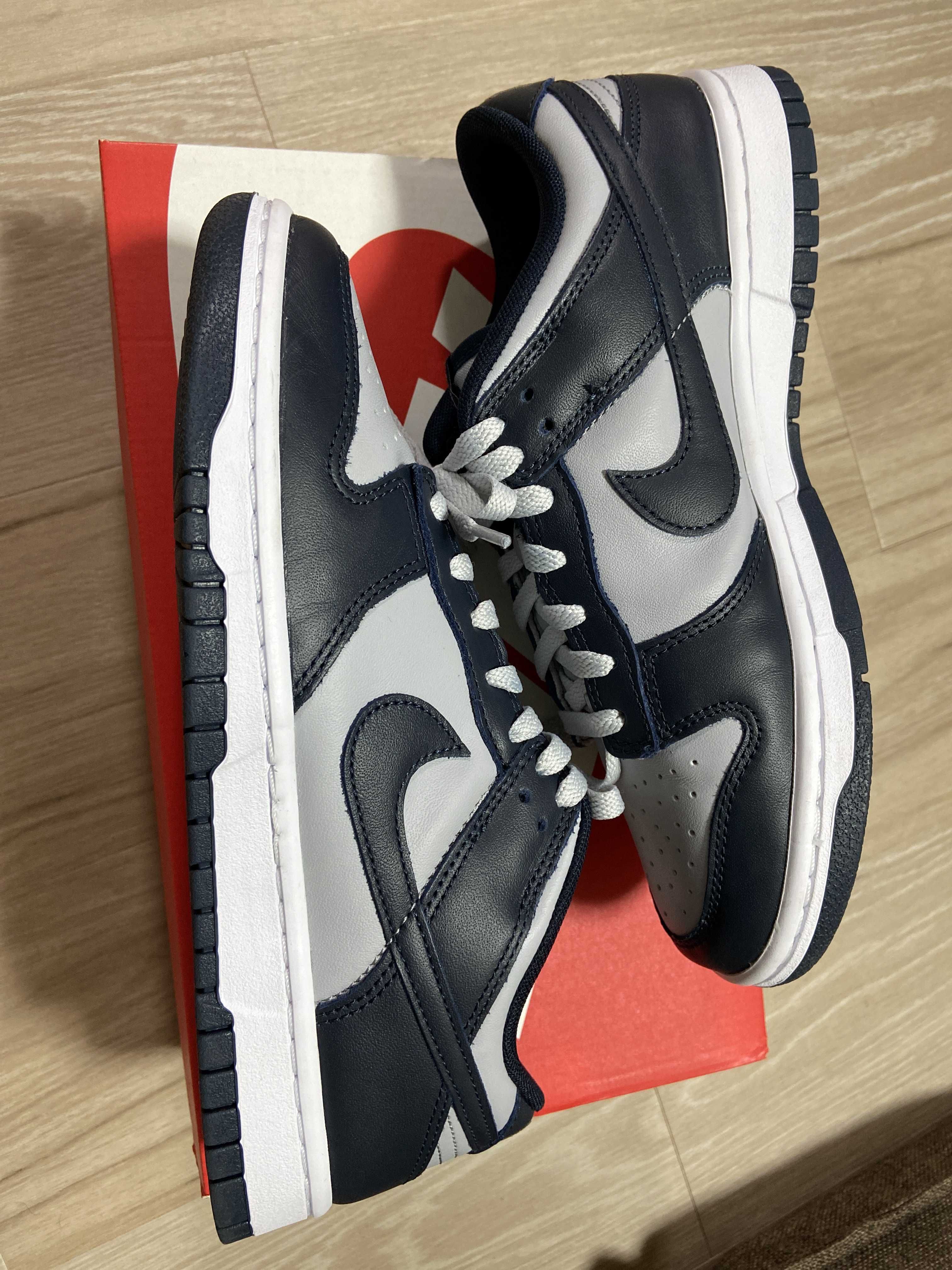 Nike Dunk Low "Championship Grey"