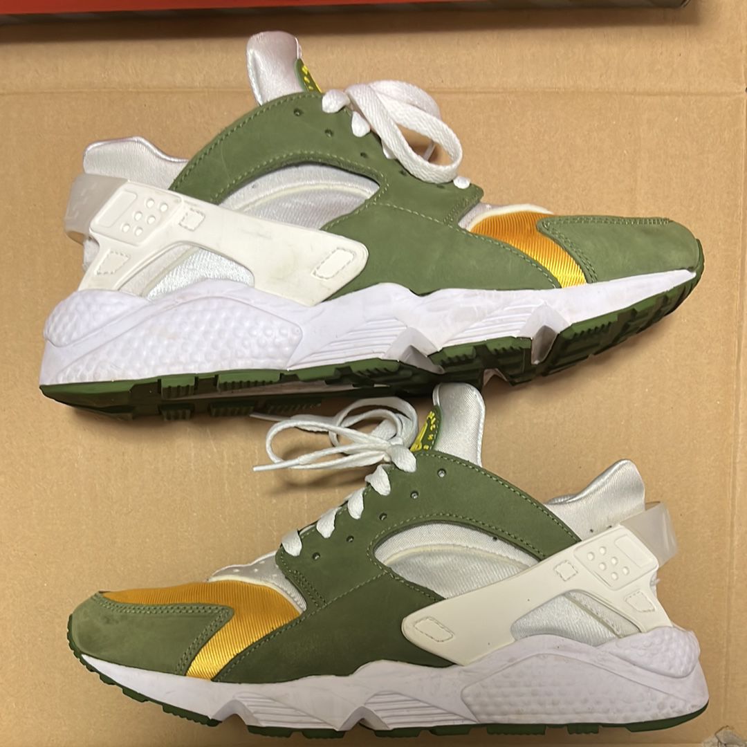 Stussy × Nike Air Huarache "Dark Olive"