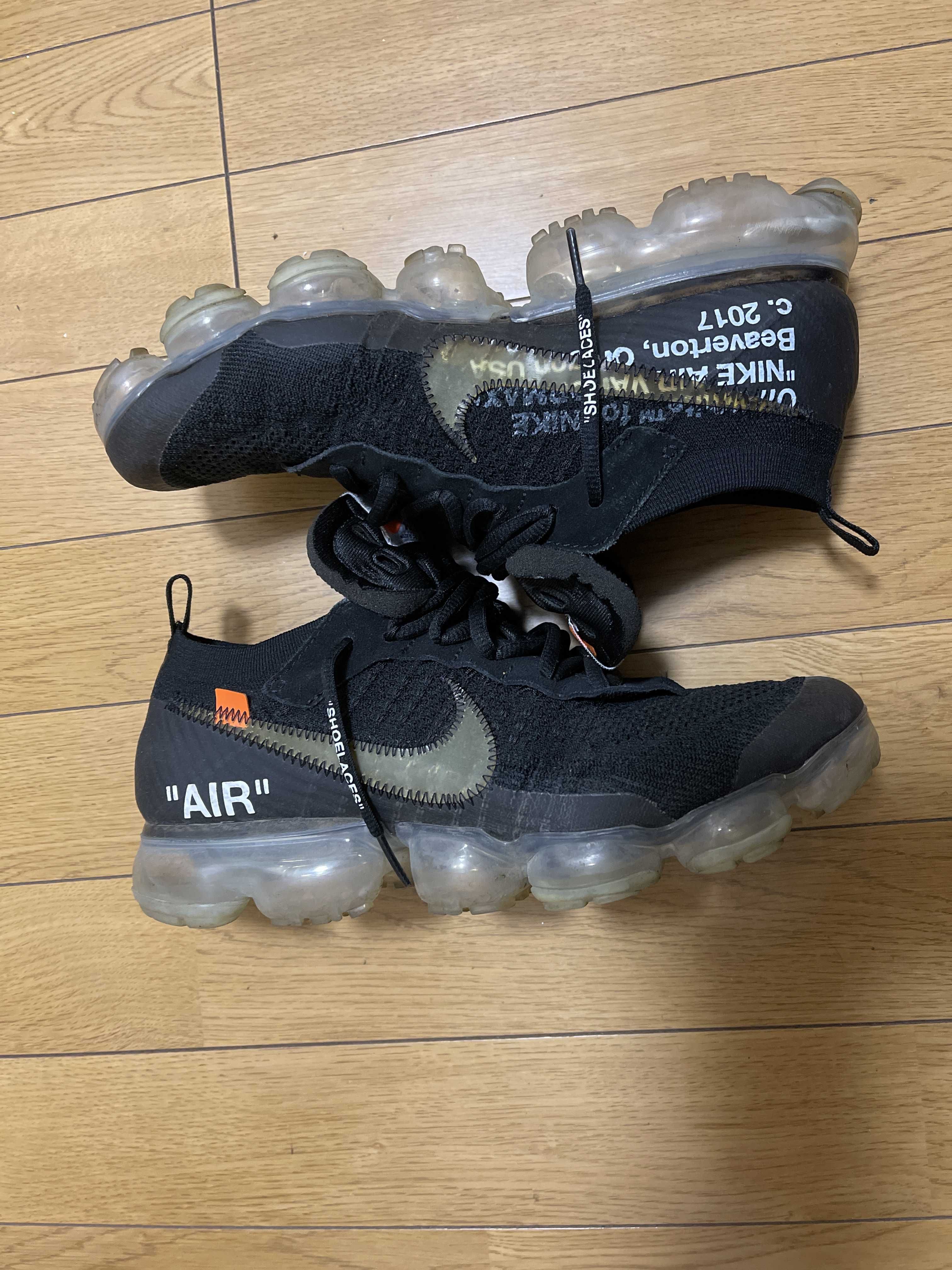 Off-White × Nike Air Vapormax "Black/Total Orange/Clear"