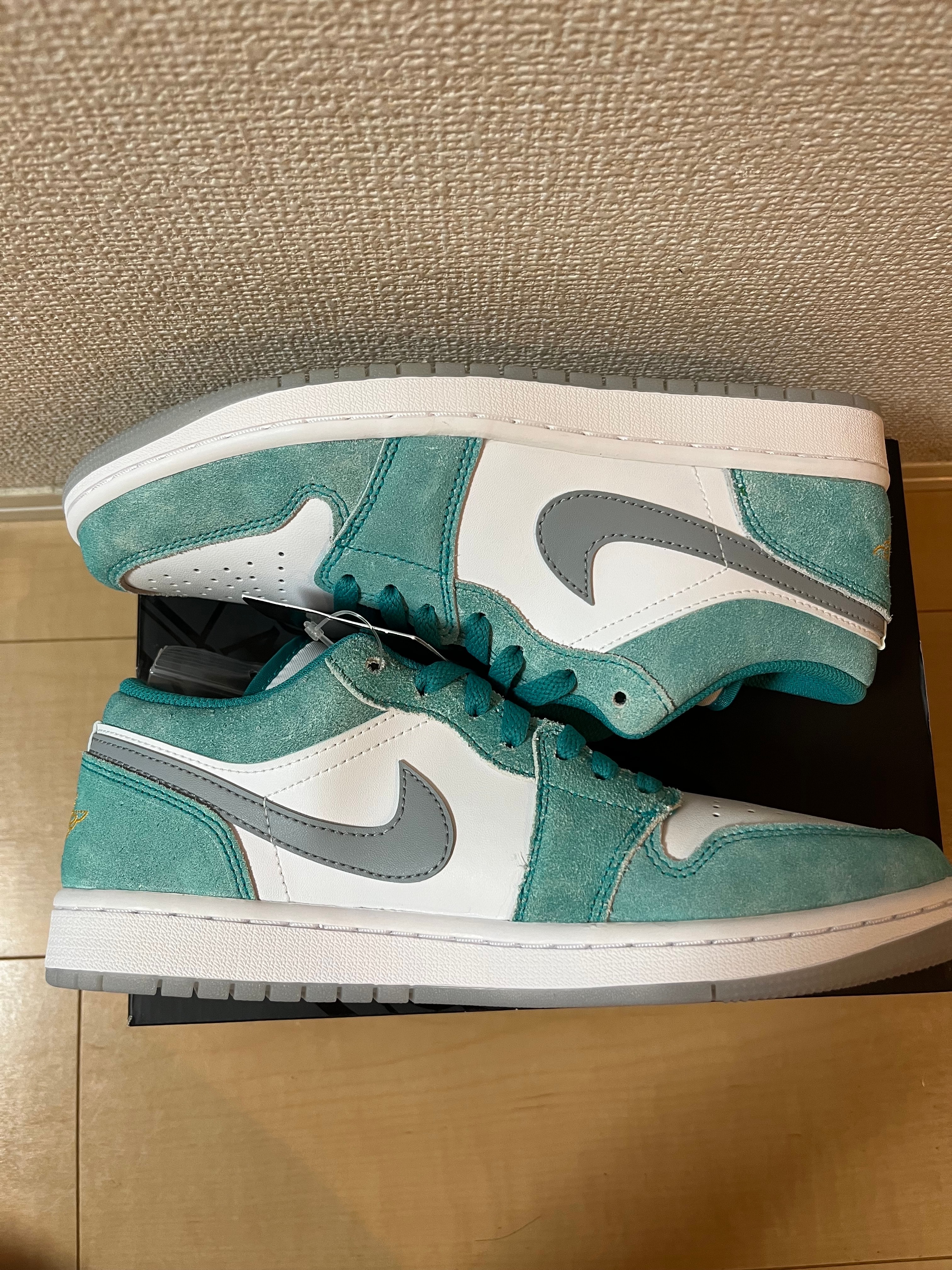 Nike Air Jordan 1 Low SE "New Emerald"