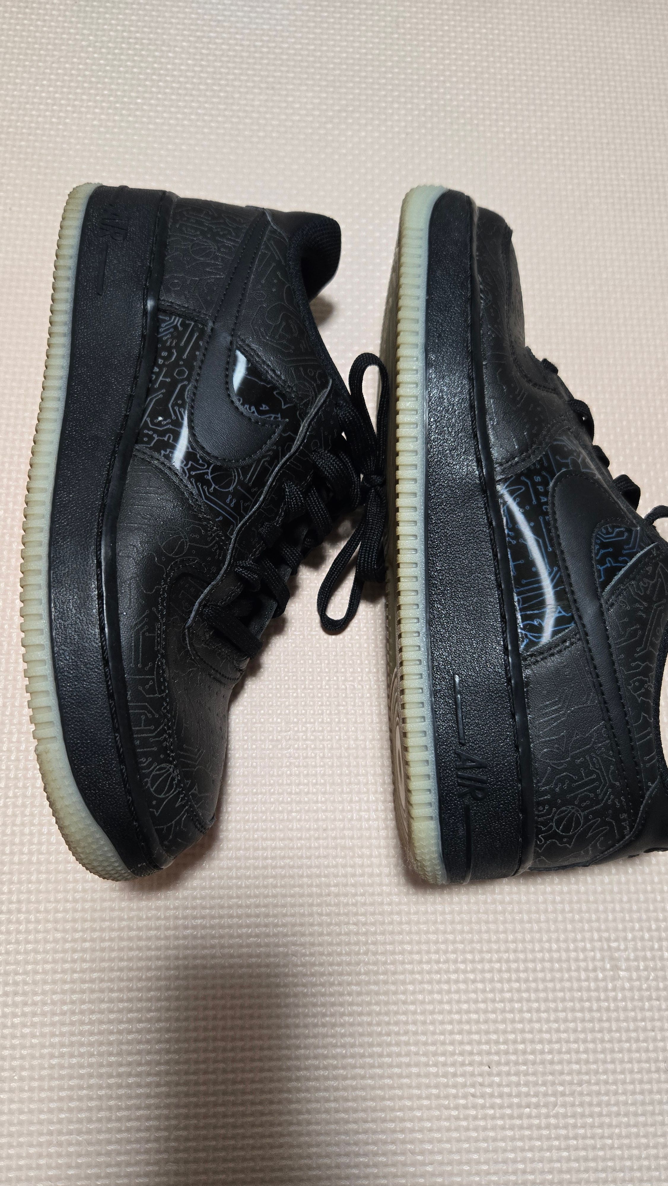 Space Players × Nike GS Air Force 1 Low "Black"