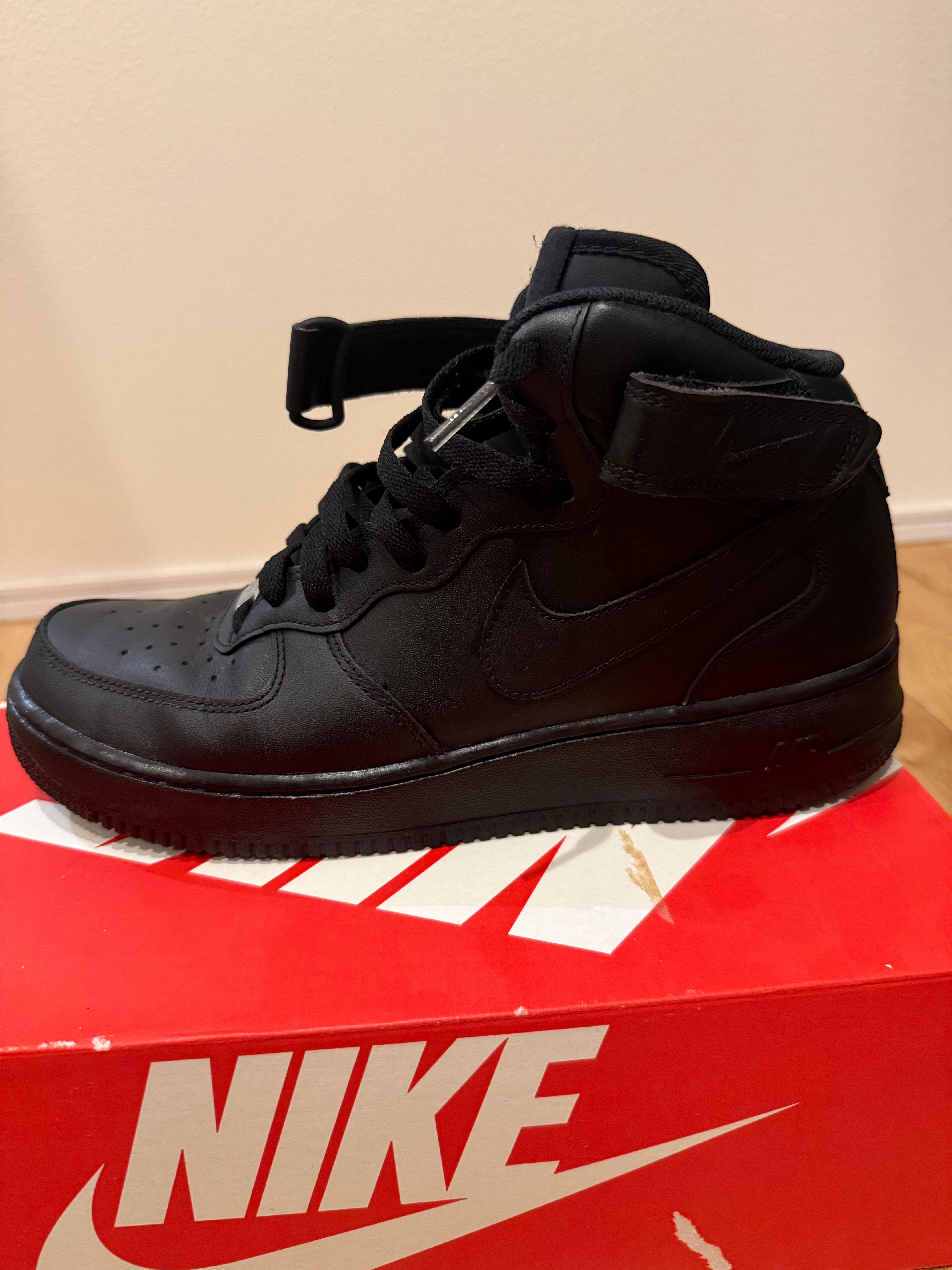 ナイキ エアフォース1 ミッド '07 "ブラック/ブラック" (315123-001/CW2289-001)