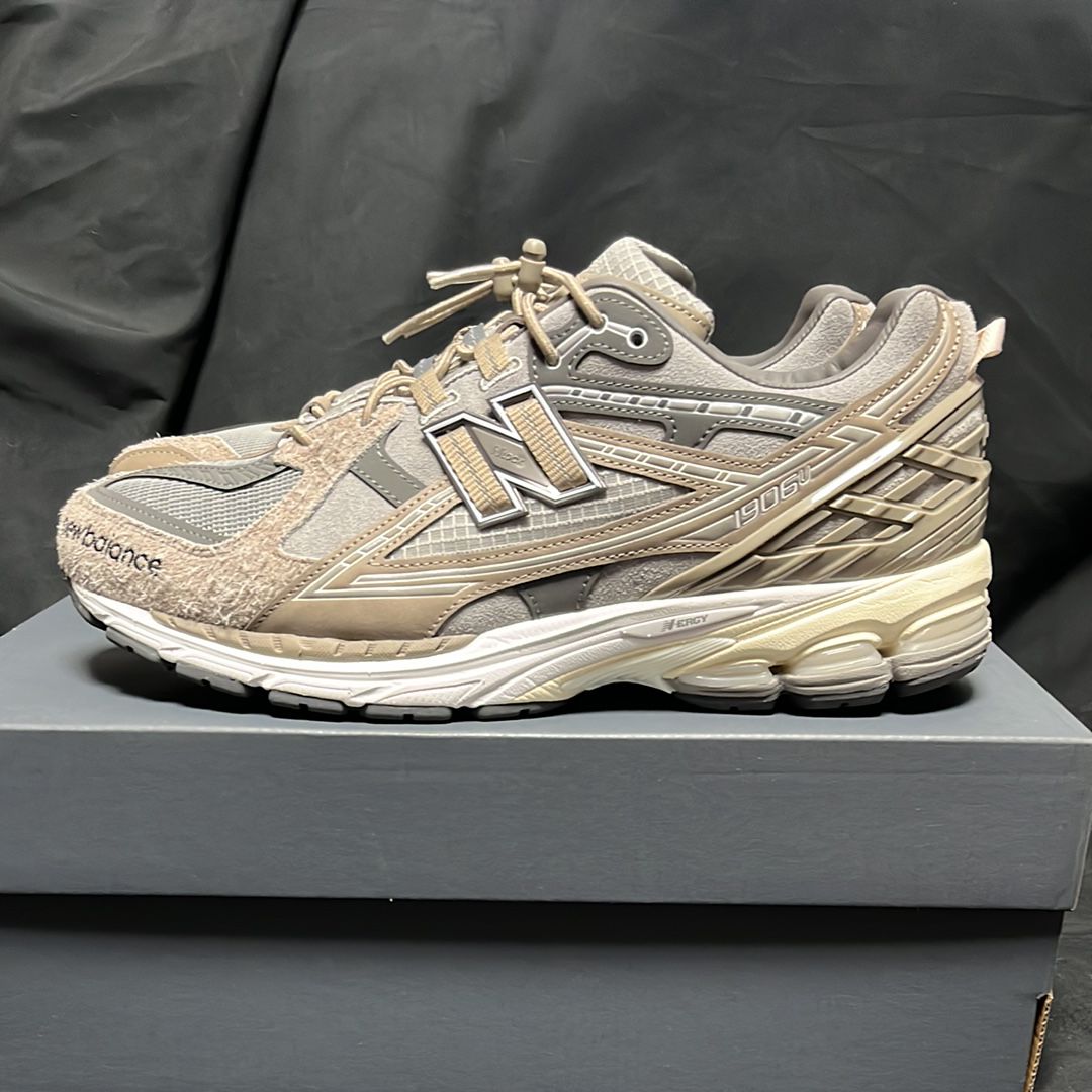 INVINCIBLE × N.HOOLYWOOD × New Balance 1906U "Gray Titan"