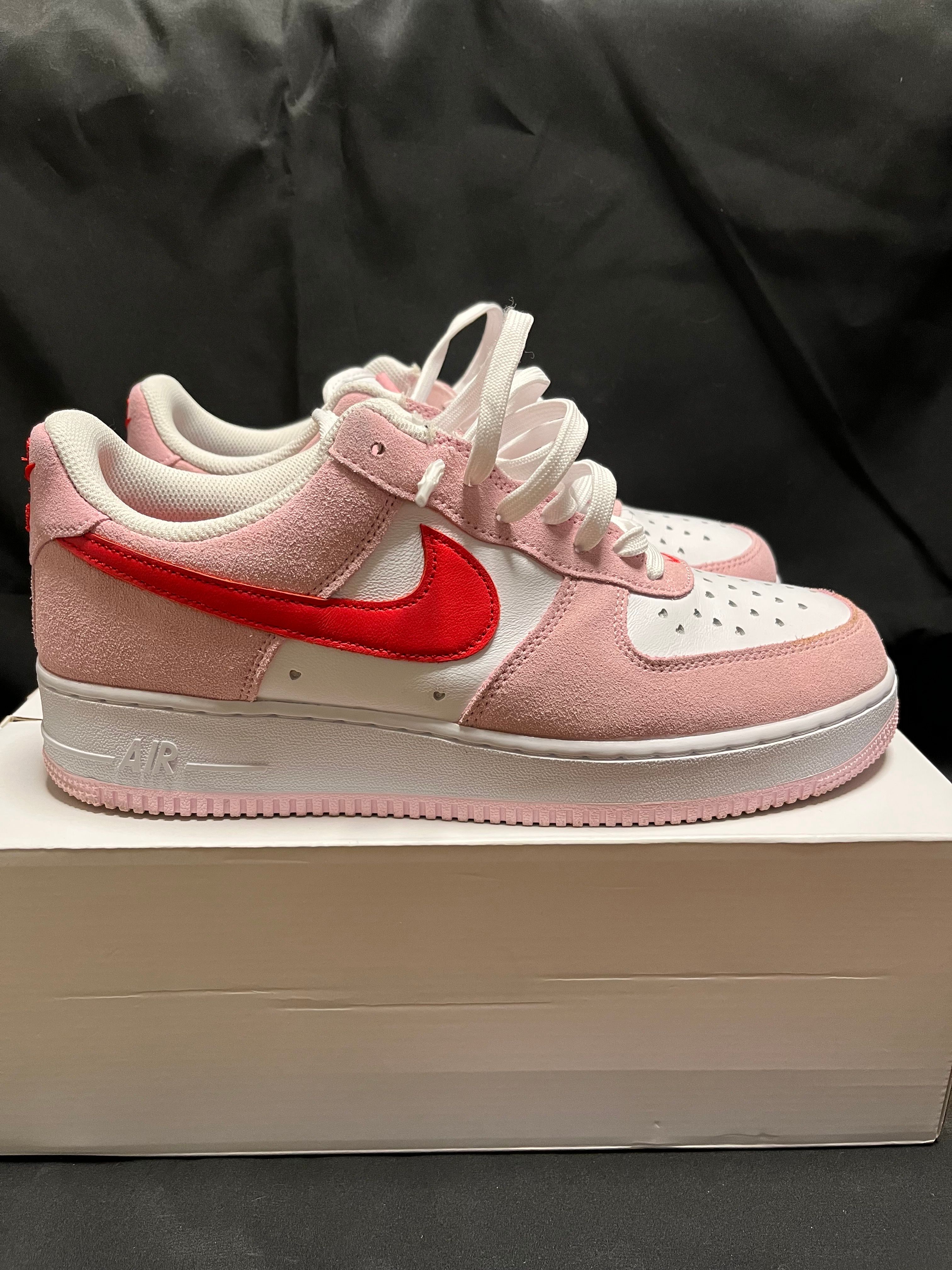 Nike Air Force 1 Low '07 "Valentine's Day"