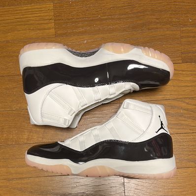 Nike Women's Air Jordan 11 Retro "Neapolitan"