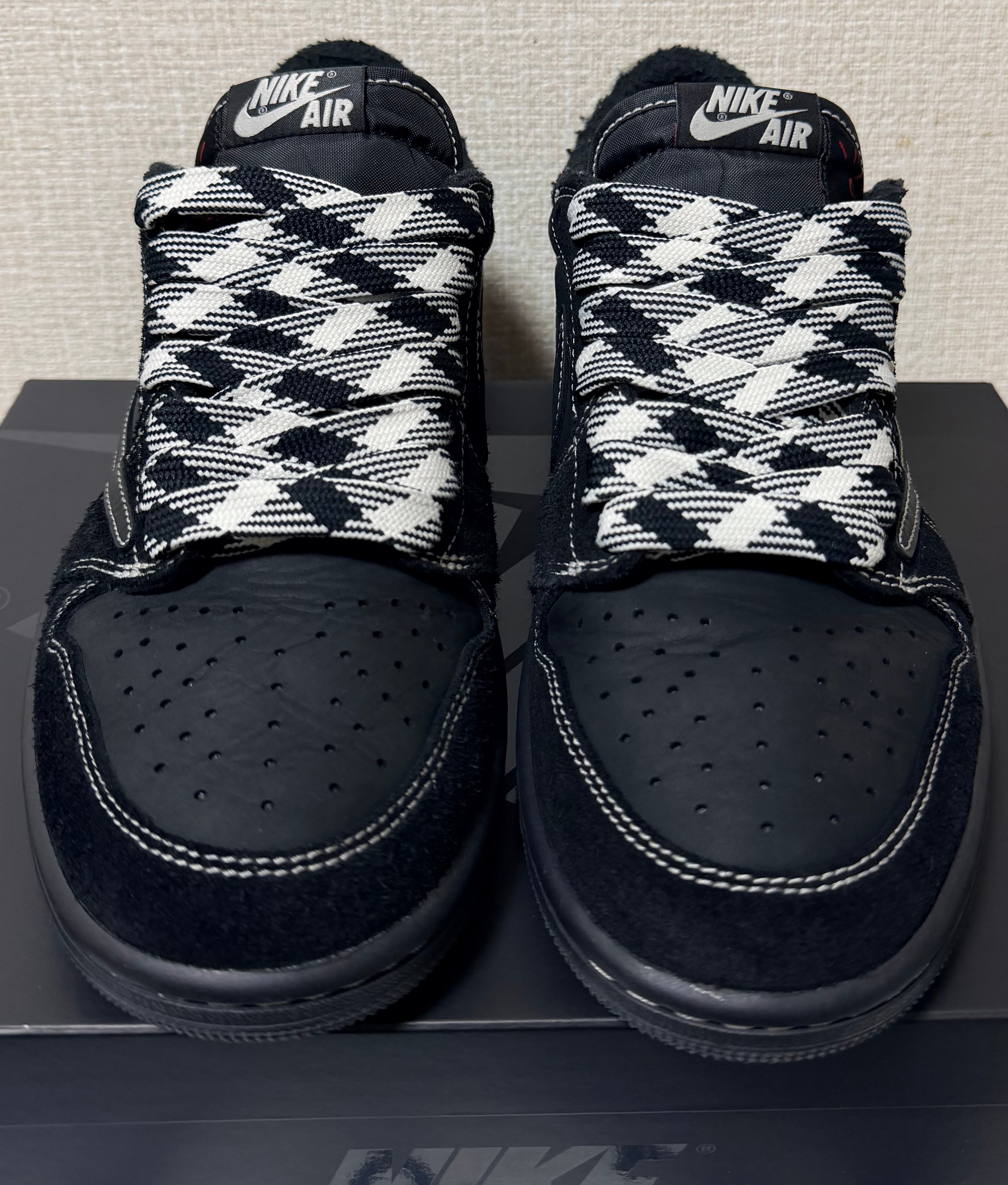 トラヴィススコット × ナイキ エアジョーダン1 ロー OG SP トラヴィススコット × ナイキ エアジョーダン1 ロー OG SP
