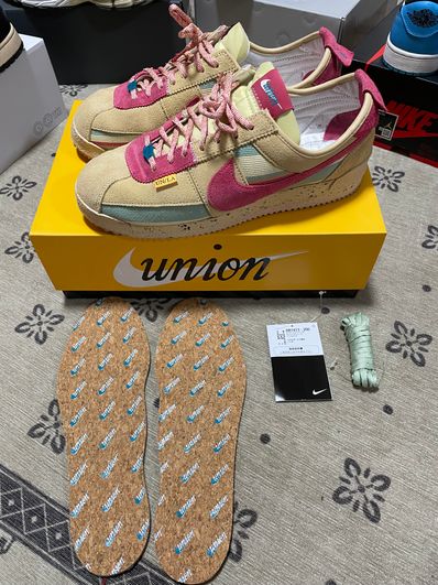 UNION × Nike Cortez "Red/Beige"