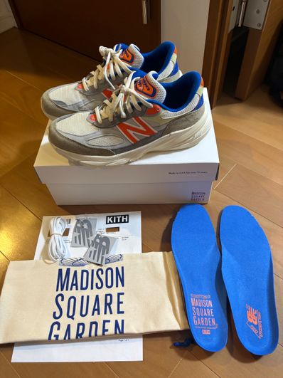 KITH × New Balance 990V6 Madison Square Garden "Sanddrift"