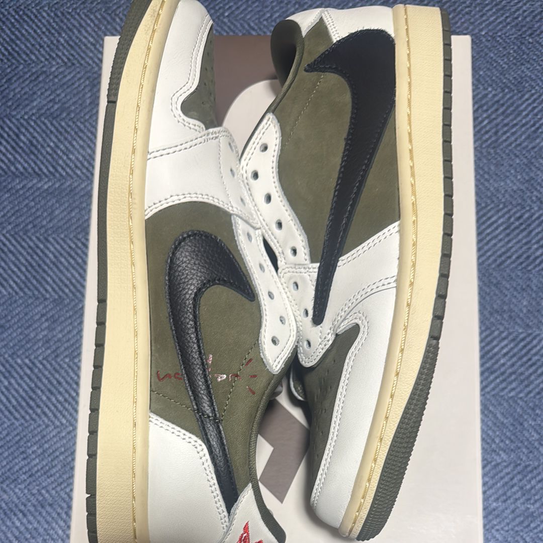 Travis Scott × Nike Air Jordan 1 Low OG SP "Reverse Olive"