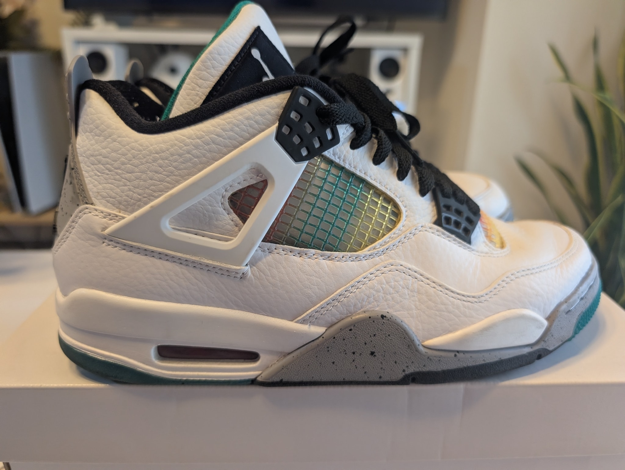 Nike Women's Air Jordan 4 "Lucid Green"