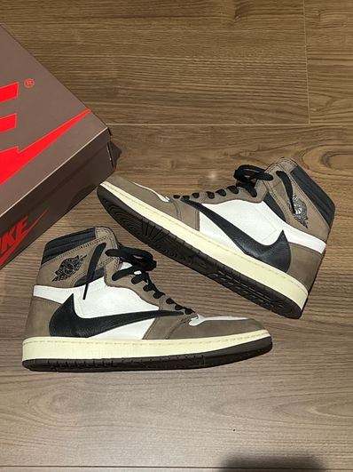Travis Scott × Nike Air Jordan 1 Retro High OG TS SP "Sail/Dark Mocha"