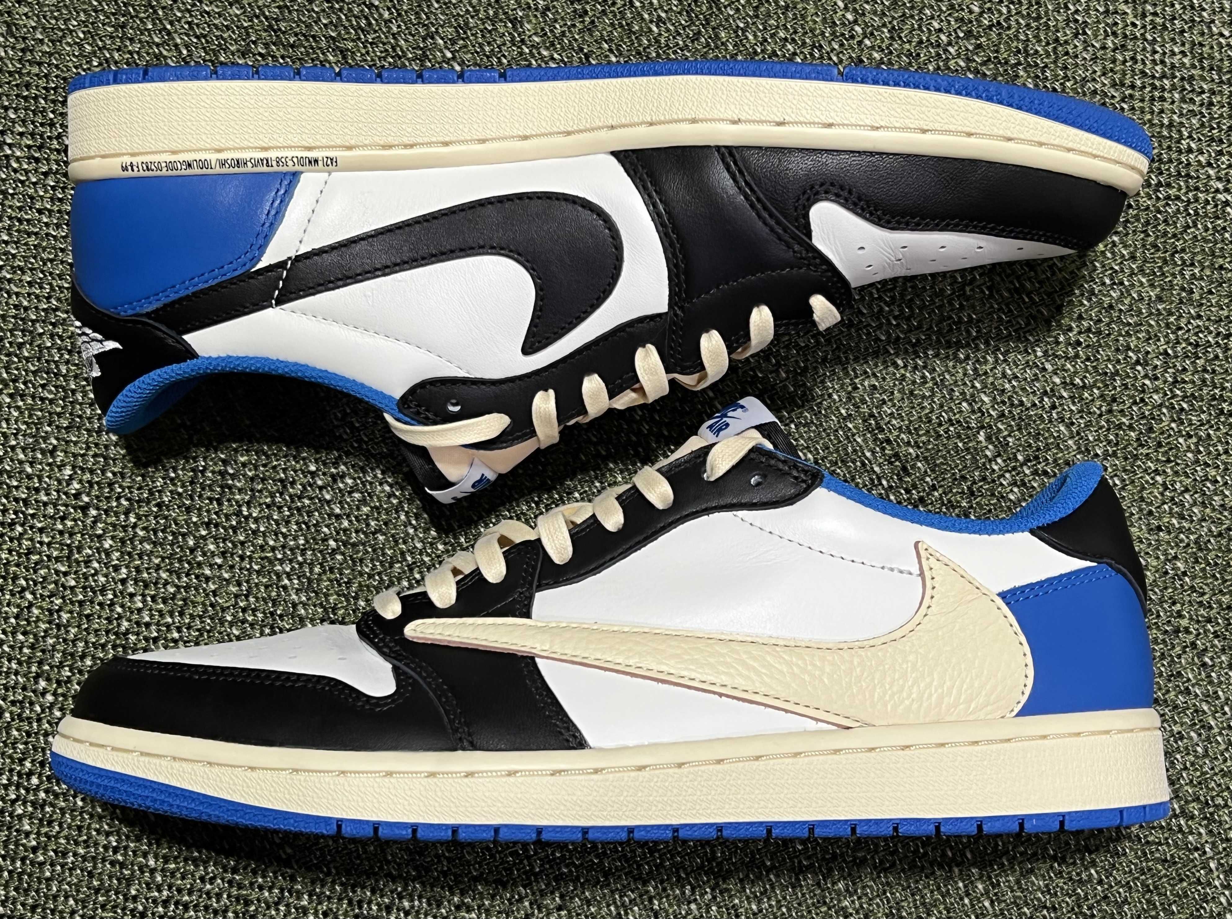 Travis Scott × fragment design × Nike Air Jordan 1 Low OG SP "Military Blue"