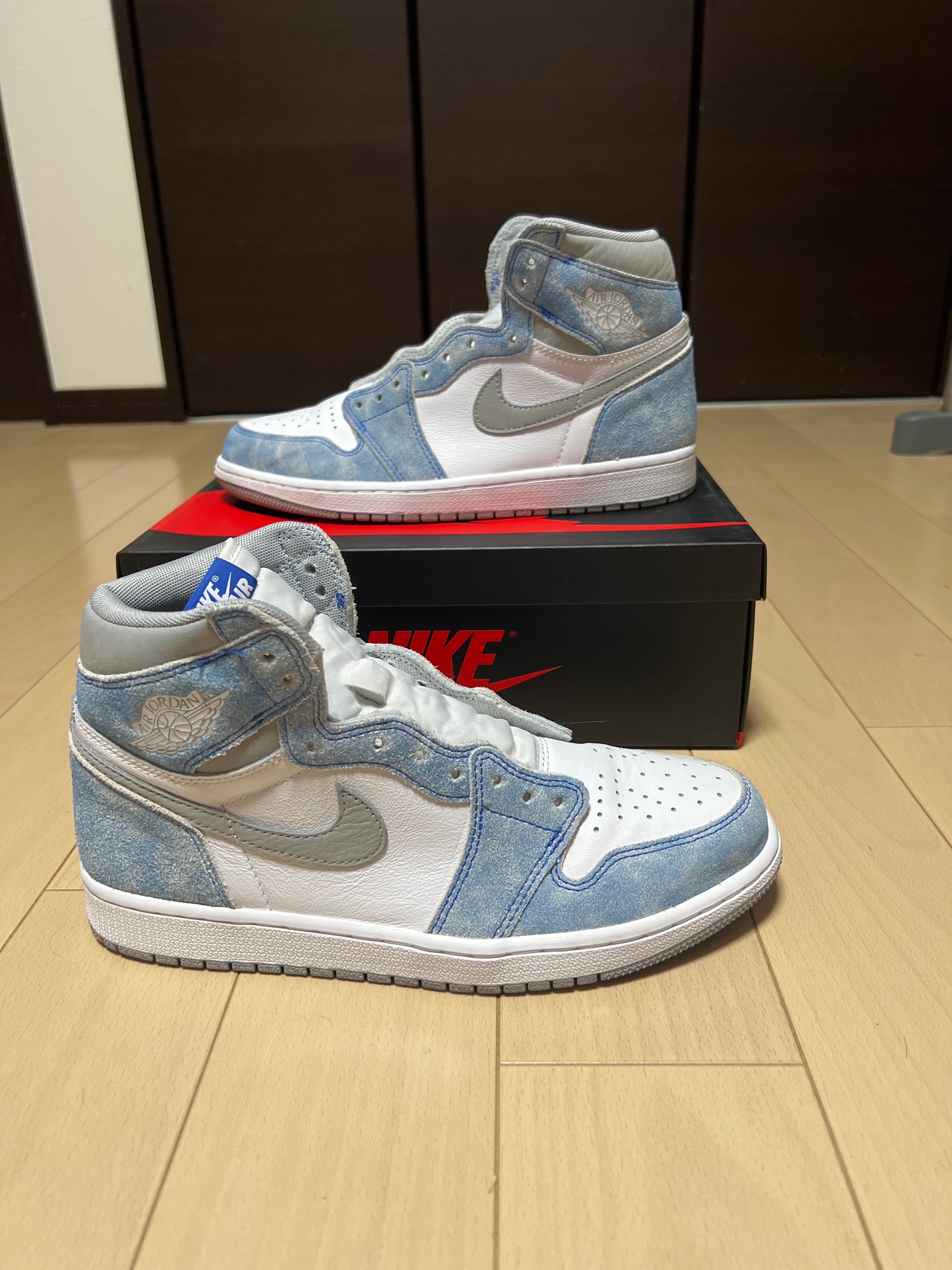 Nike Air Jordan 1 High OG "Hyper Royal"