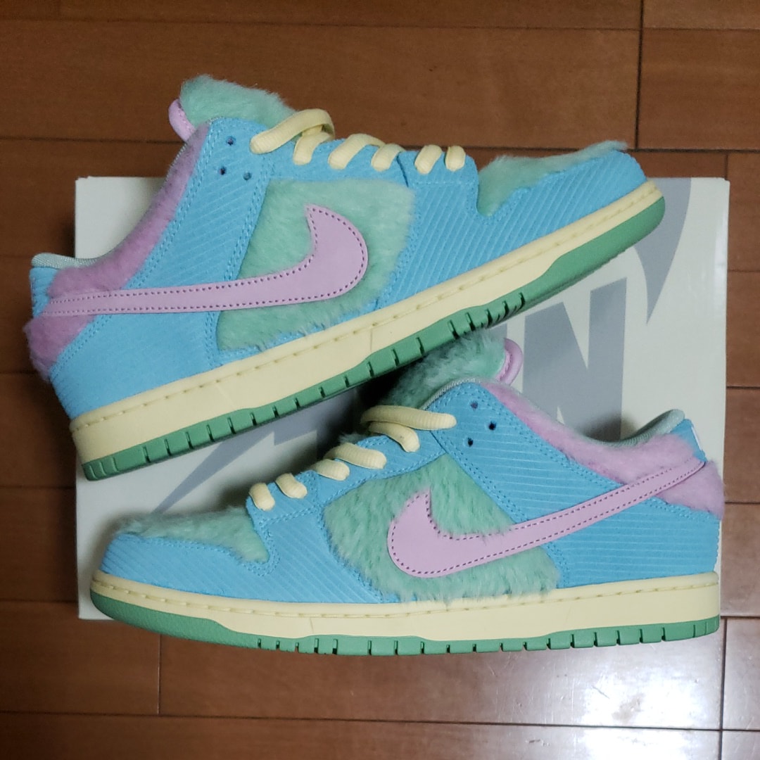 VERDY × Nike SB Dunk Low Pro QS "Visty/Blue Gaze and Enamel Green"