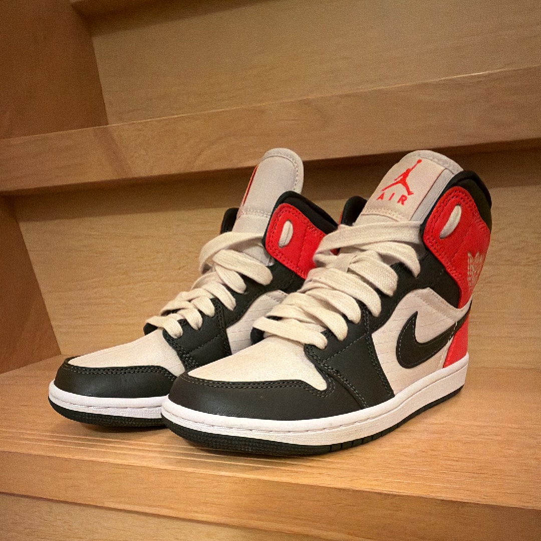 Nike Women's Air Jordan 1 Mid "Light Orewood Brown"