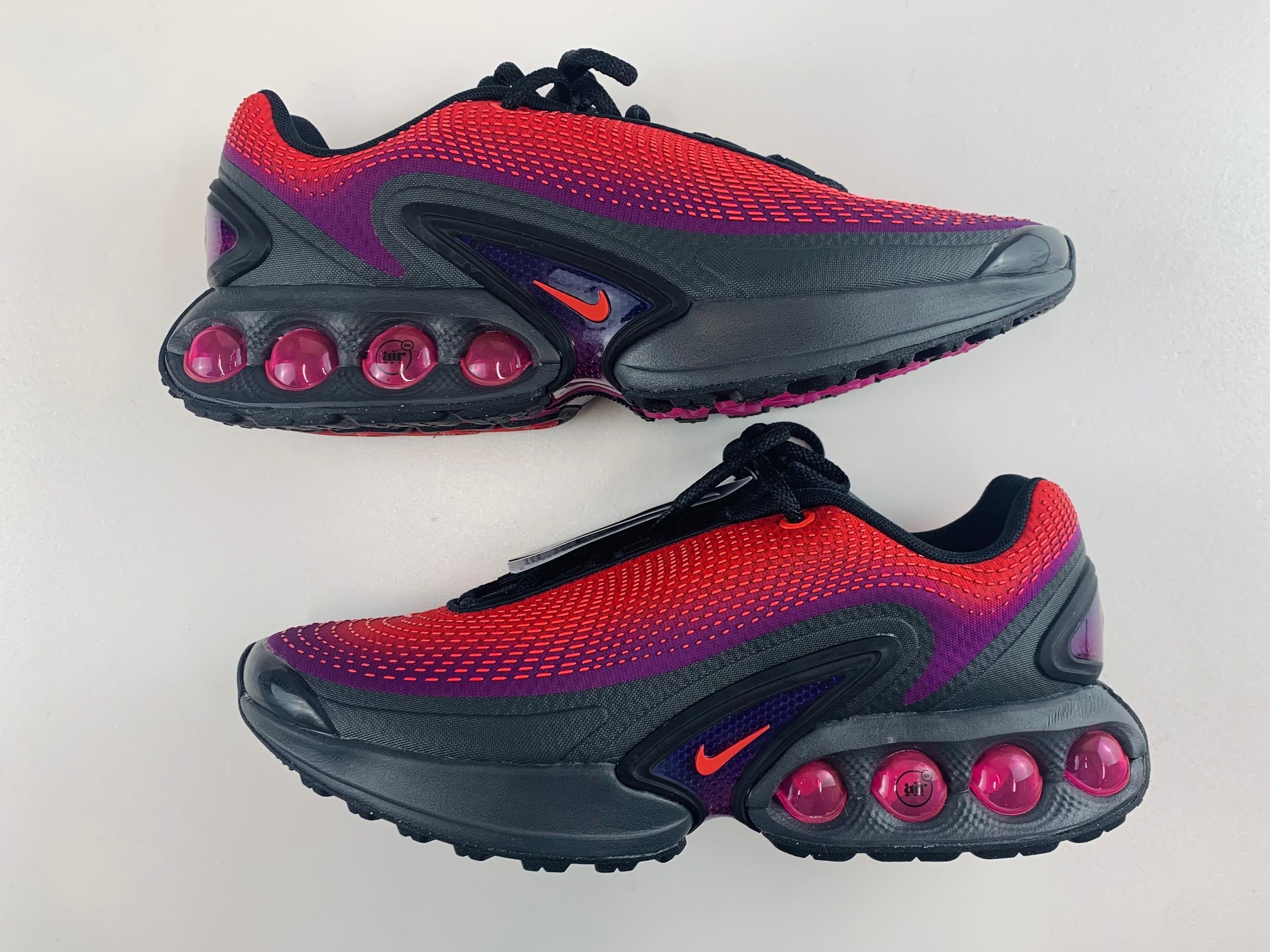 ナイキ エアマックスDN オールデイ "ヴィヴィッドパープル アンド ダークスモークグレー"