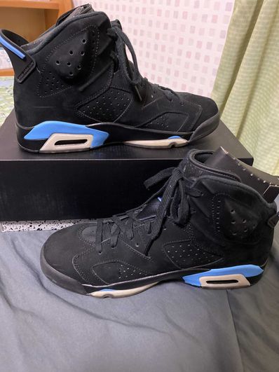 NIKE AIR JORDAN 6 RETRO "UNC"