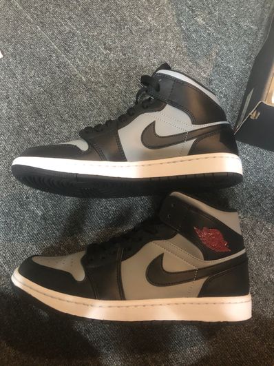 Nike Air Jordan 1 Mid "Shadow"