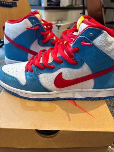 Nike SB Dunk High "Doraemon"