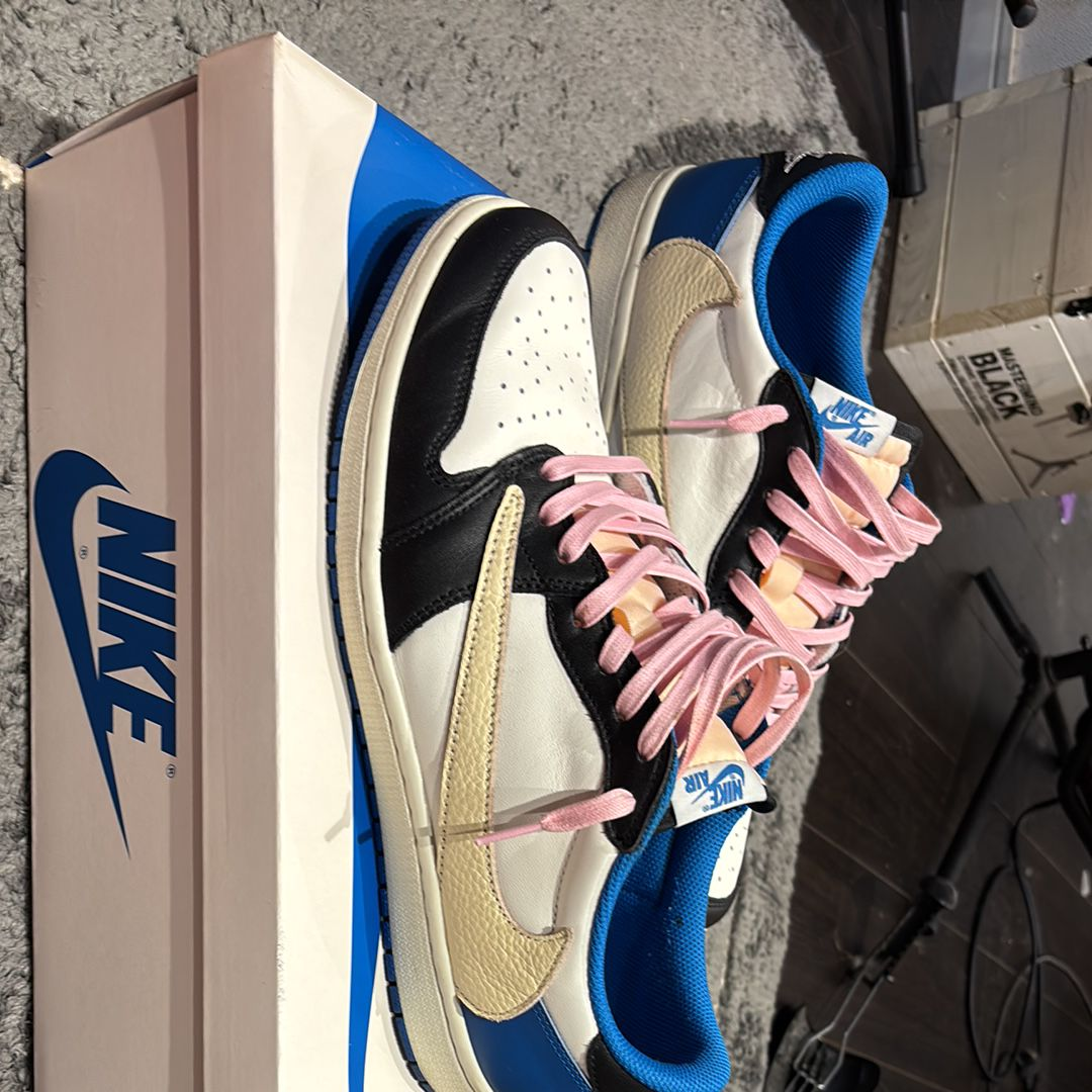 Travis Scott × fragment design × Nike Air Jordan 1 Low OG SP "Military Blue"