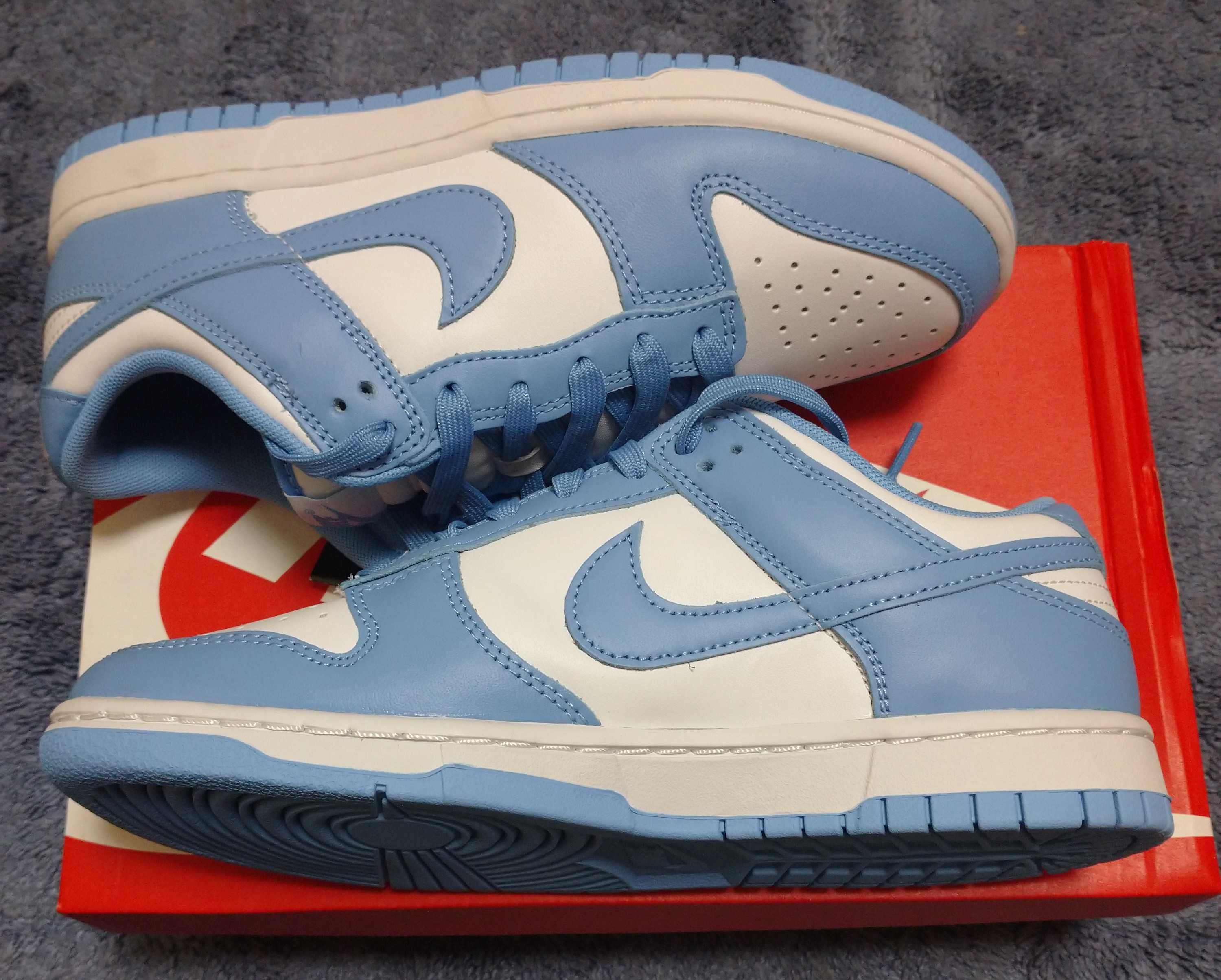 Nike Dunk Low "University Blue"