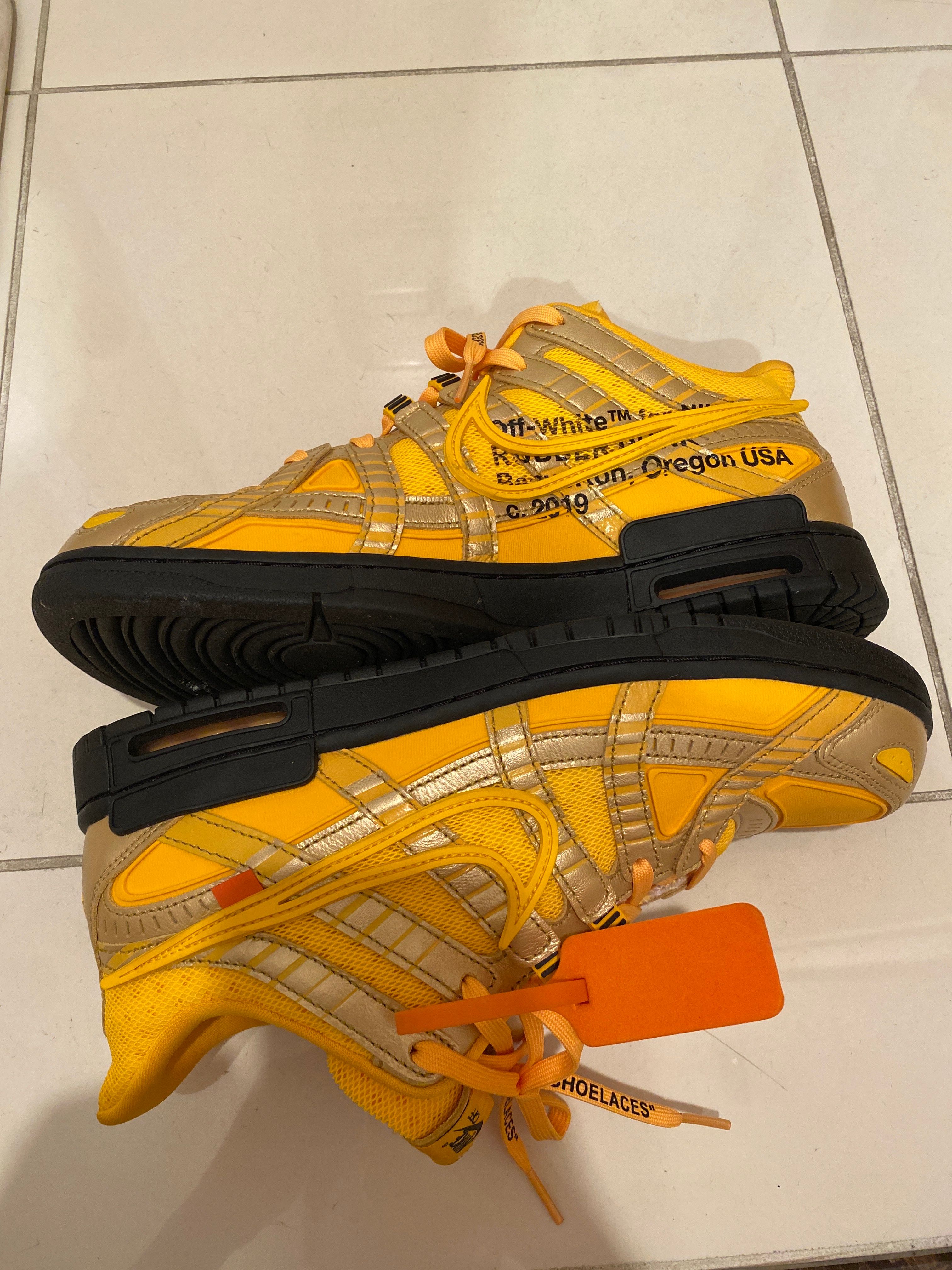 Off-White × Nike Air Rubber Dunk "University Gold"