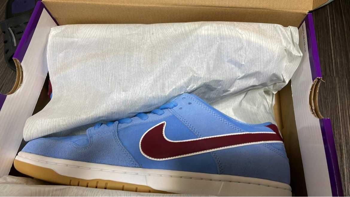 Nike SB Dunk Low Pro "Philadelphia Phillies/Valor Blue and Team Maroon"