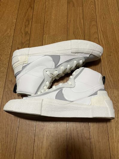 sacai × NIKE BLAZER MID "WHITE/WOLF GREY"