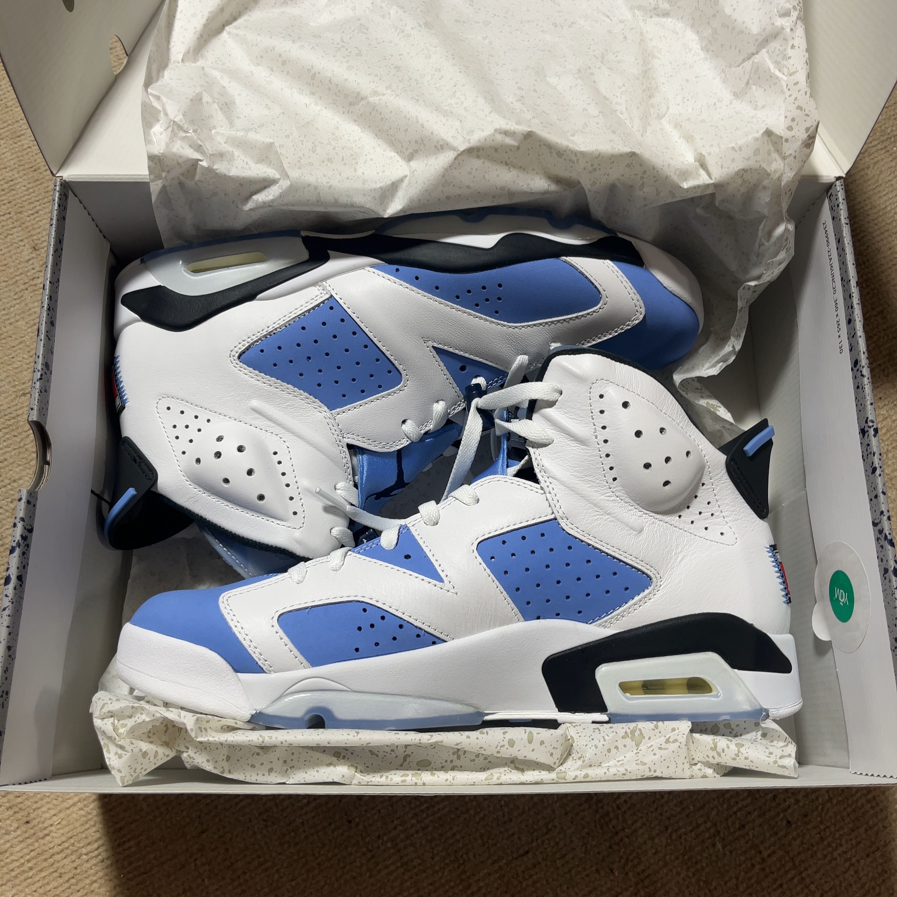 Nike Air Jordan 6 "UNC"