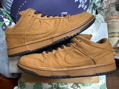 Nike SB Dunk Low "Carhartt Shale"